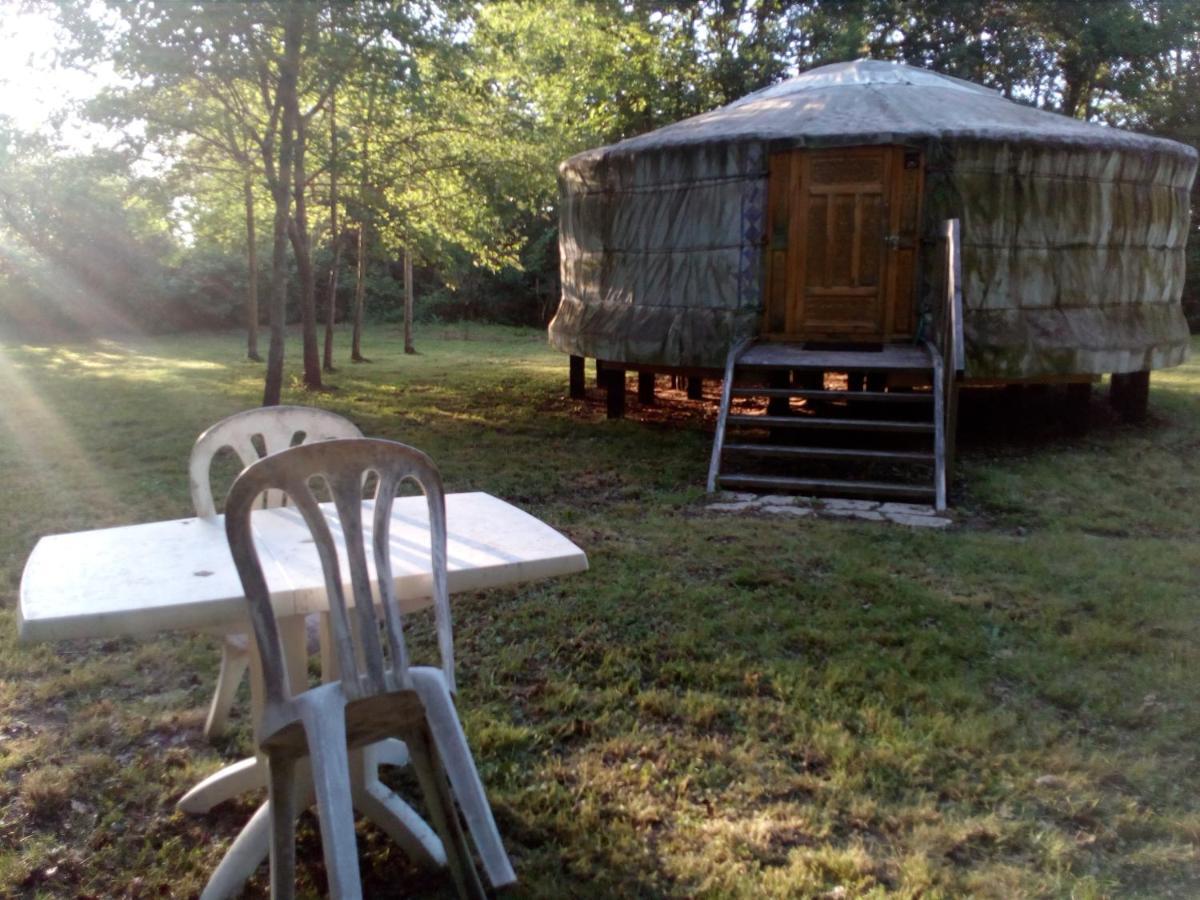 Le Pre Karvain Acomodação com café da manhã Couddes Exterior foto