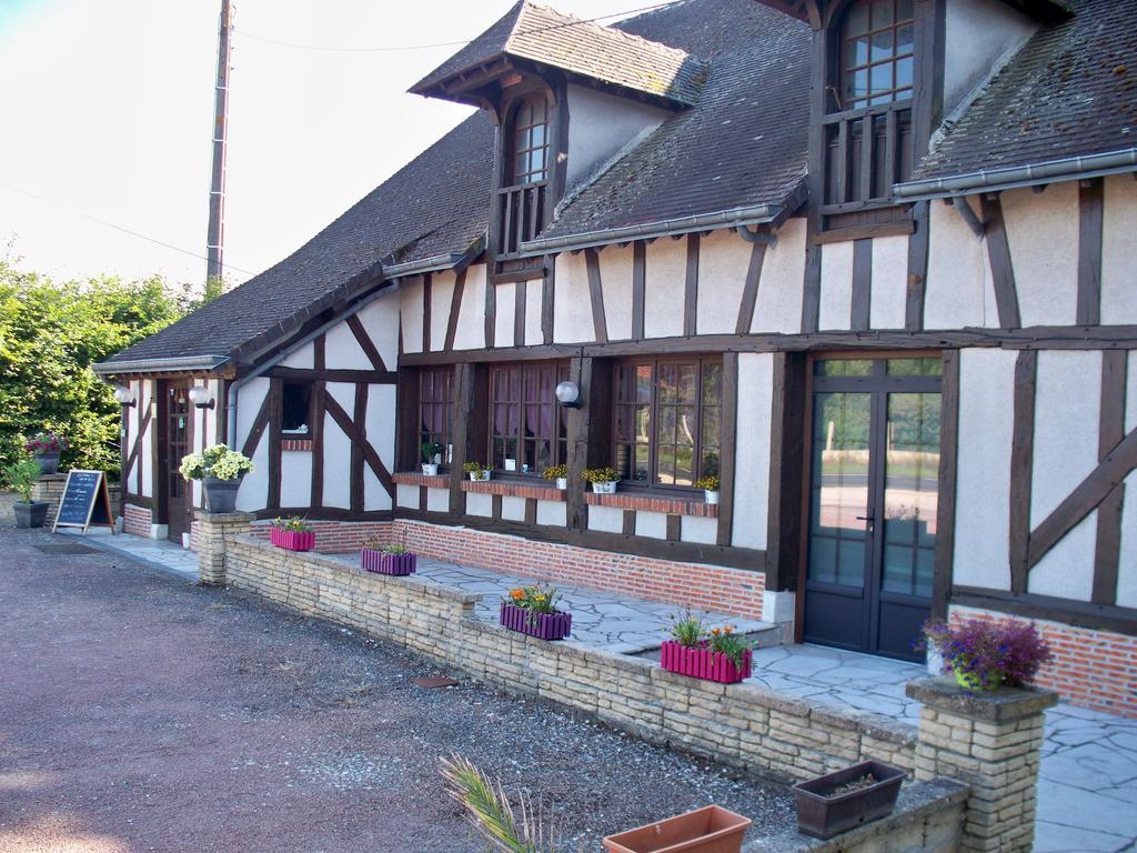 Le Pre Karvain Acomodação com café da manhã Couddes Exterior foto